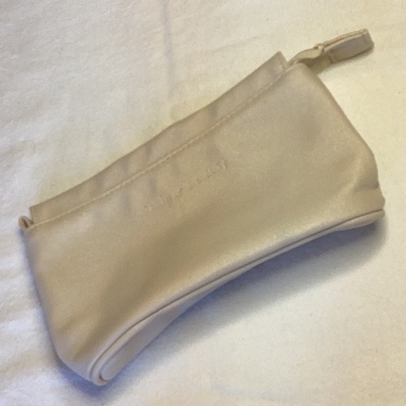 FINAL SALE PRICE Reusable Shopper + 3 Bags for Makeup or Whatever - Picture 5 of 5